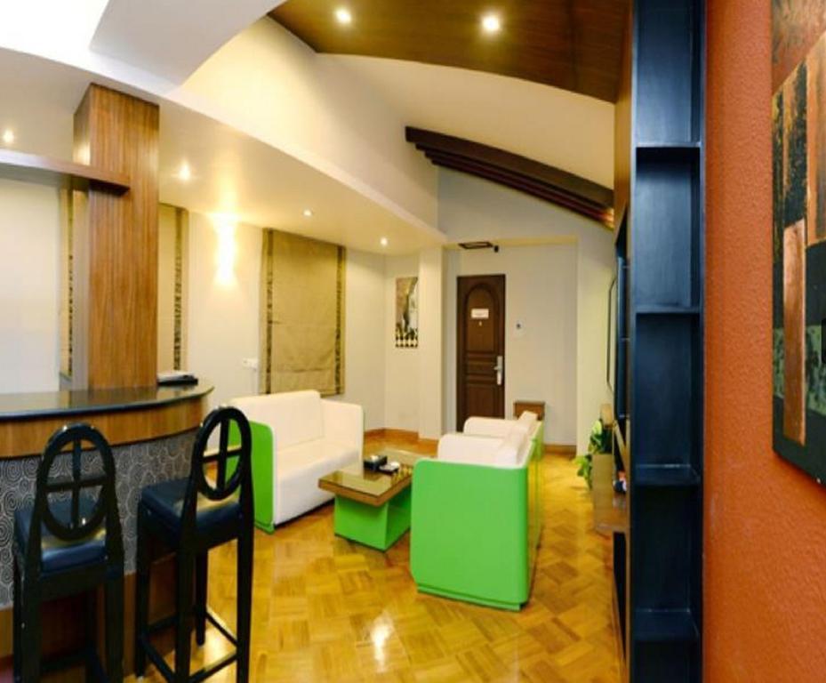 Hotel Shwe Gone Daing, Yangon Exterior photo